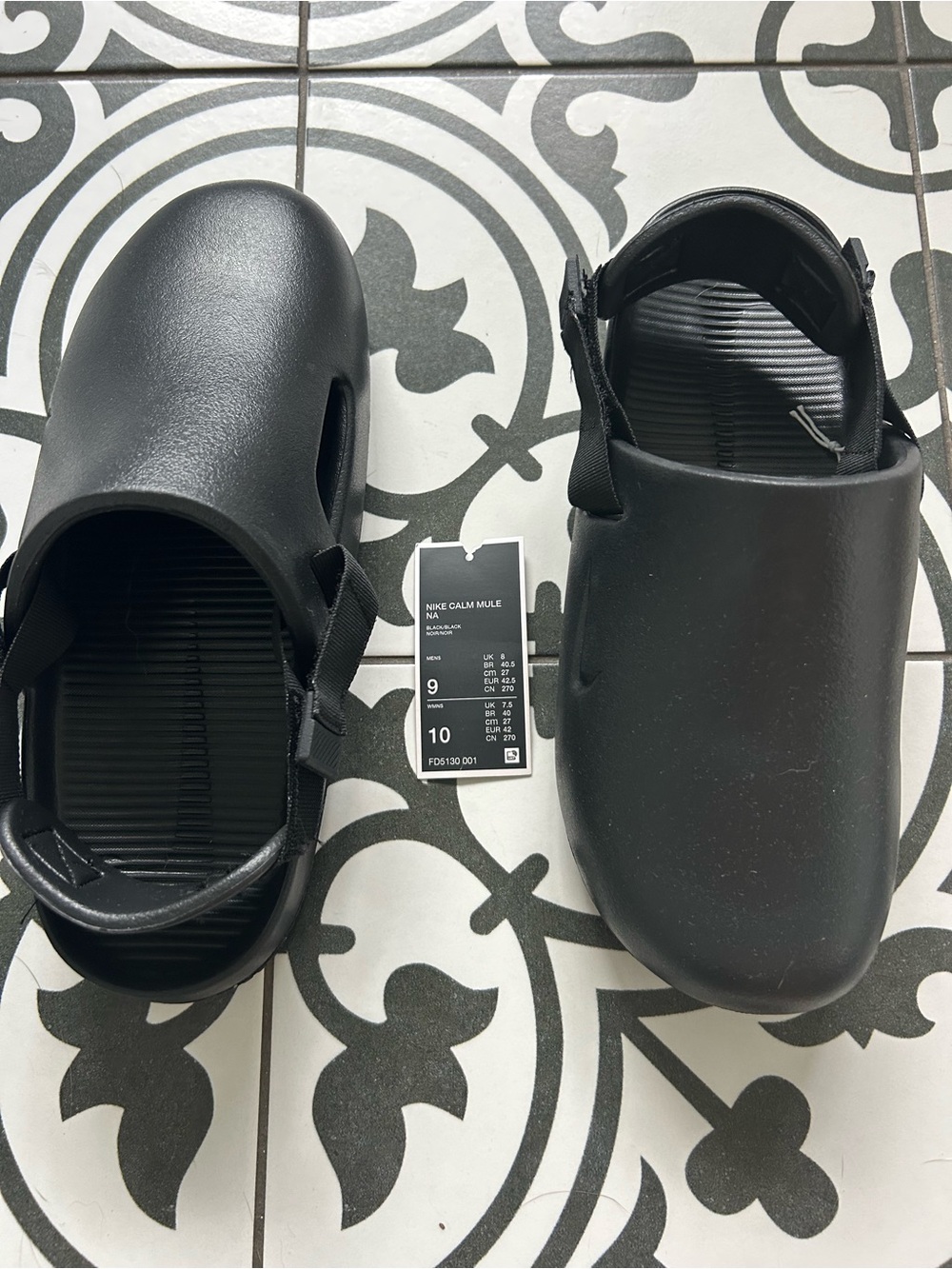Nike Mens 9/Women 10 Calm Mule Slip-On - Black